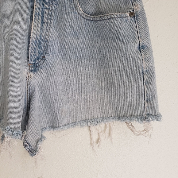 HLD Vintage 90s Trashed Denim Shorts - Picture 5 of 10